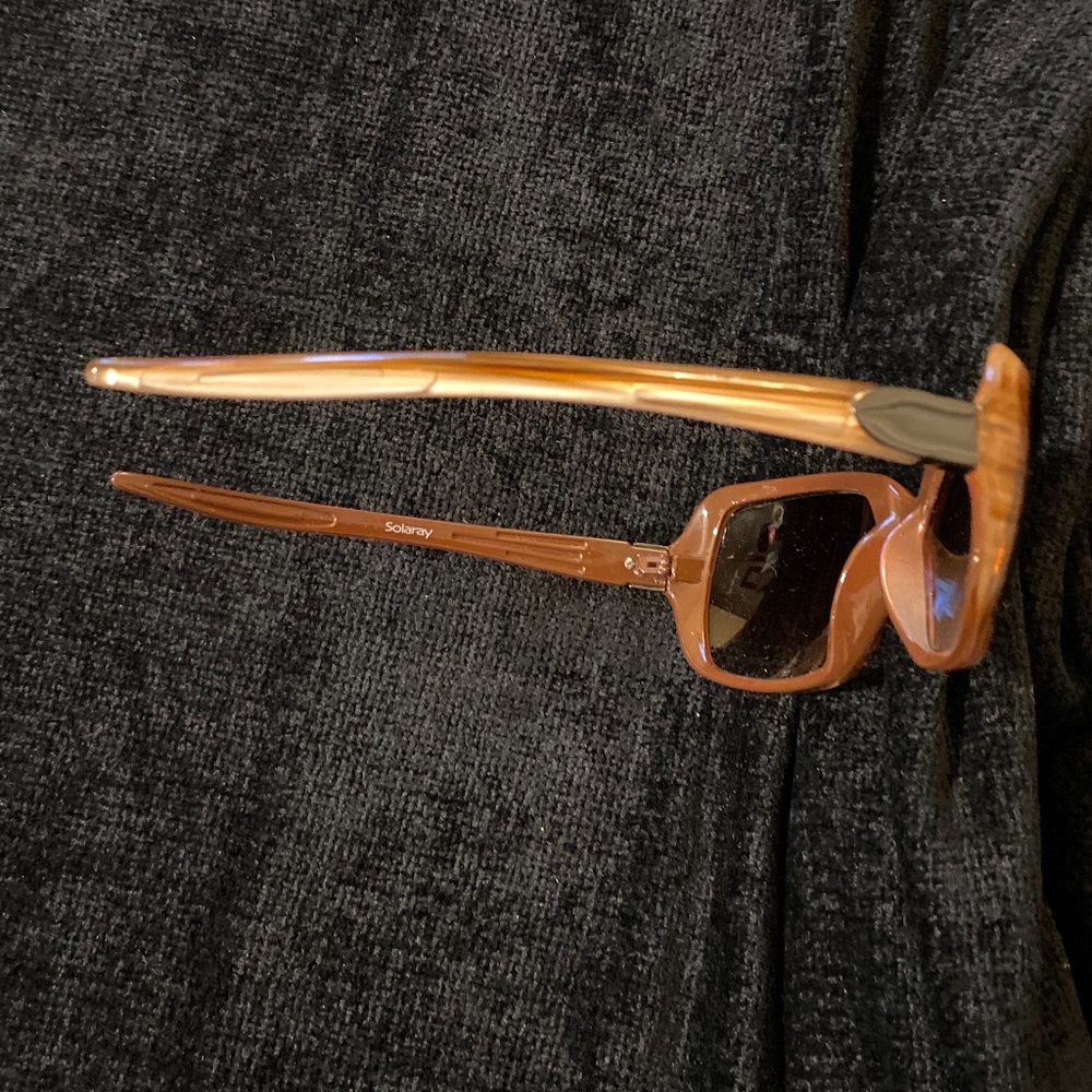 Solaray Sunglasses - Picture 2 of 3